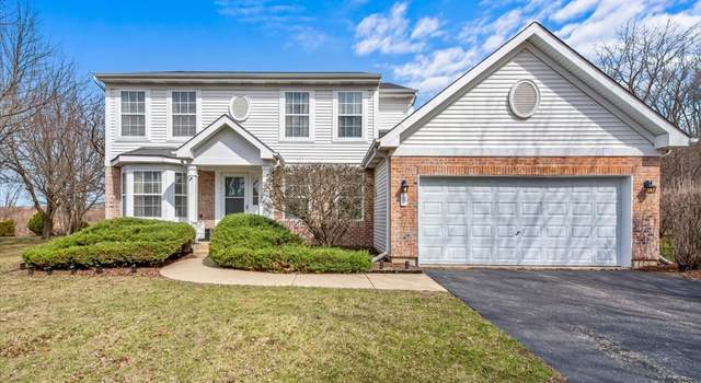 Photo of 8 Lake Gillilan Ct, Algonquin, IL 60102