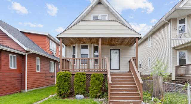 Property at 1112 N Central Ave, Chicago, IL 60651, 4 beds, 2.5 baths