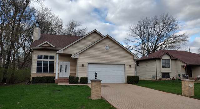 Photo of 272 Briar Cliff St, Poplar Grove, IL 61065