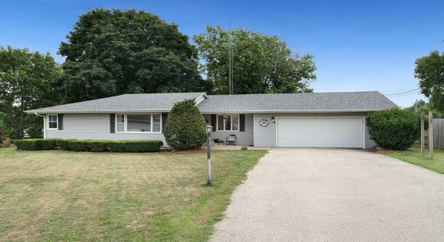 Photo of 411 Williams Dr, Oregon, IL 61061