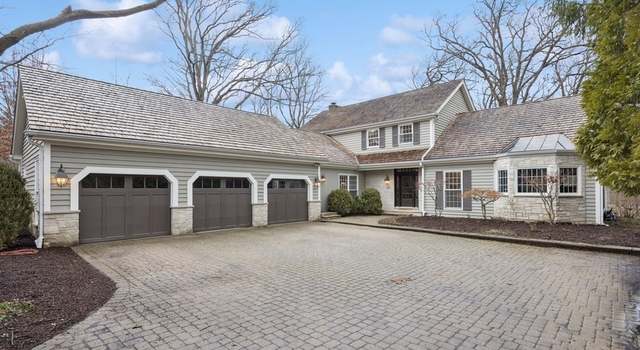 Photo of 308 Weatherford Ct, Lake Bluff, IL 60044