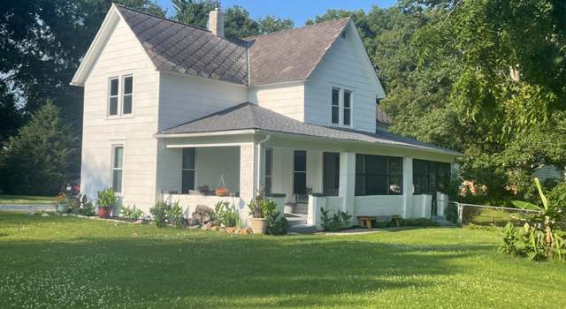 Photo of 202 Witt Park Rd, Sidney, IL 61877