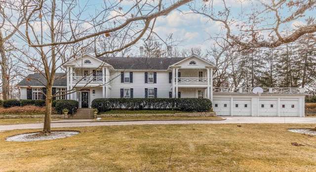 Property at 348 Foss Ct, Lake Bluff, IL 60044, 4 beds, 4 baths