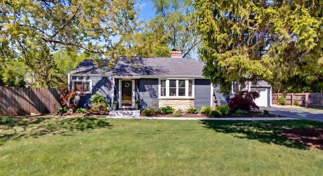 Photo of 1224 S Mount Prospect Rd, Des Plaines, IL 60018