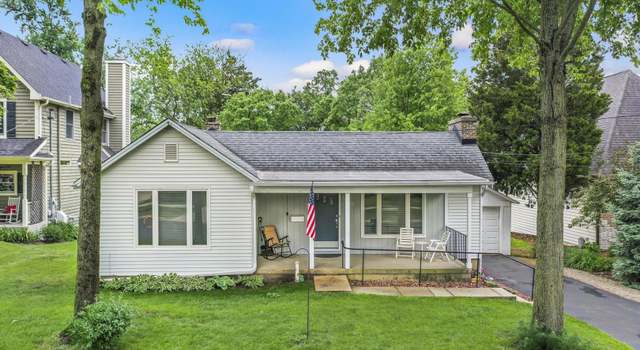 Photo of 720 Jackson Ave, Naperville, IL 60540