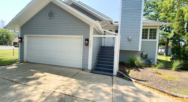Photo of 1123 Post Dr, Rockford, IL 61108