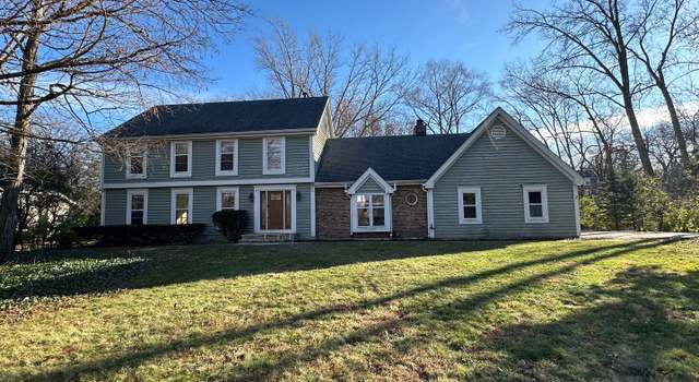 Photo of 6917 New Hampshire Trl, Crystal Lake, IL 60012