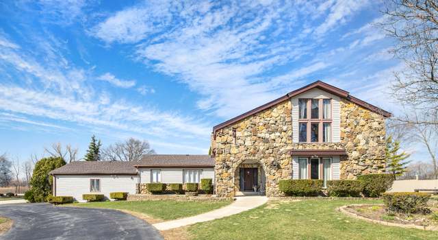 Photo of 3511 Greenmeadow Ln, Joliet, IL 60431