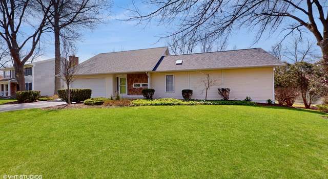 Photo of 537 Wiswell Dr, Williams Bay, WI 53191