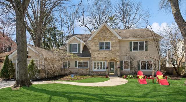Photo of 630 Juniper Rd, Glenview, IL 60025