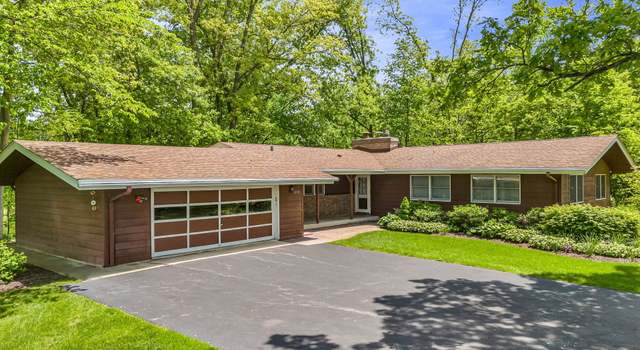 Photo of 24721 S Walnut St, Crete, IL 60417