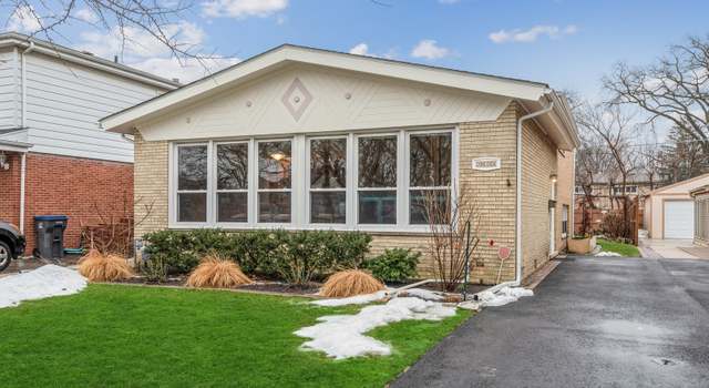 Photo of 3023 Greenleaf Ave, Wilmette, IL 60091