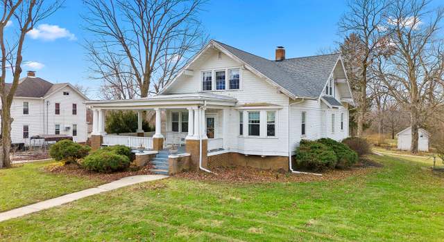 Photo of 501 N Adams St, Washburn, IL 61570