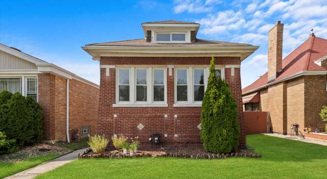 Photo of 8818 S Dauphin Ave, Chicago, IL 60619