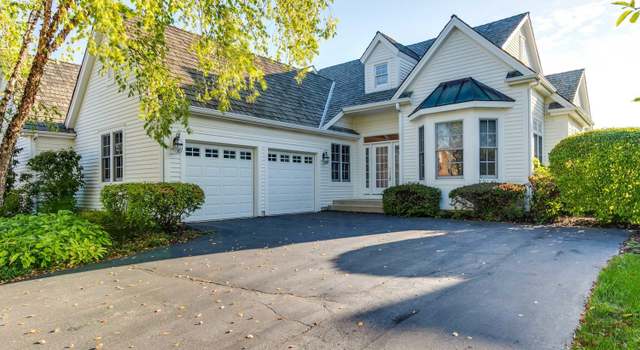 Photo of 155 S Danbury Ct, Lake Forest, IL 60045