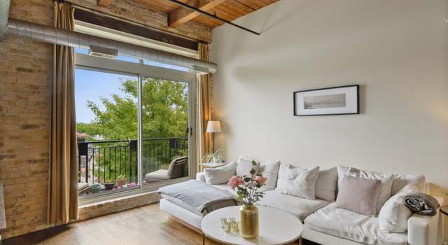 Photo of 1740 N Maplewood Ave #403, Chicago, IL 60647
