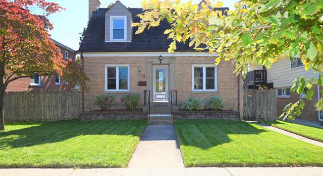Photo of 1732 Main St, Evanston, IL 60202