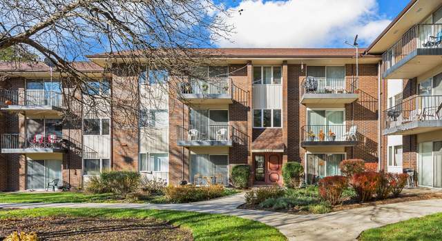 Photo of 5S070 Pebblewood Ln Unit G2, Naperville, IL 60563