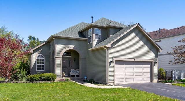 Photo of 373 Wagonwood Rd, Round Lake, IL 60073