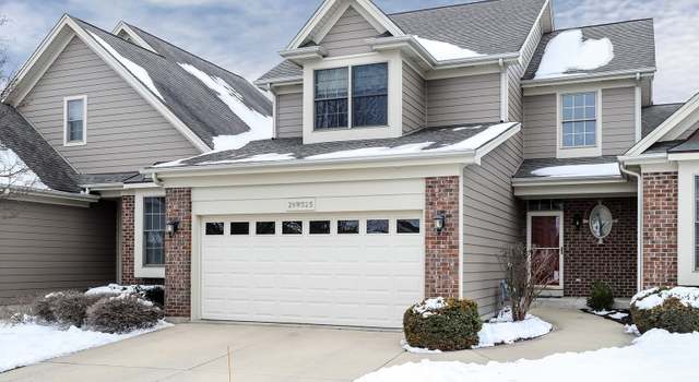 Photo of 29W523 CERNY Cir, Warrenville, IL 60555