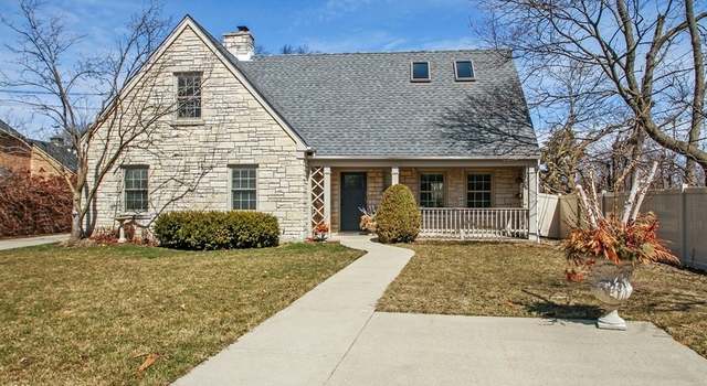 Photo of 1025 Green Bay Rd, Glencoe, IL 60022