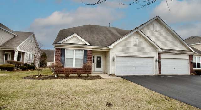 Photo of 8214 Woodview Ave, Joliet, IL 60431