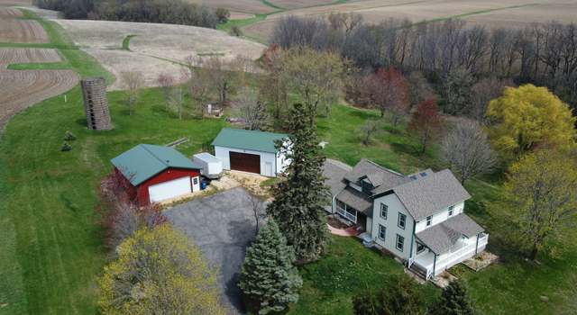Photo of 24205 Payne Rd, Shannon, IL 61078