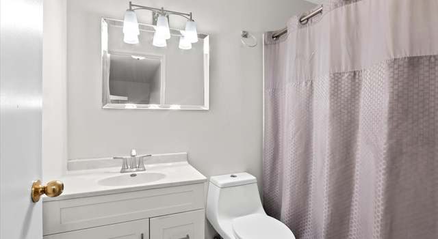 Photo of 9745 S Karlov Ave #608, Oak Lawn, IL 60453