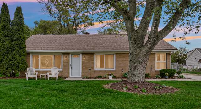 Photo of 1455 Reckinger Rd, Aurora, IL 60505