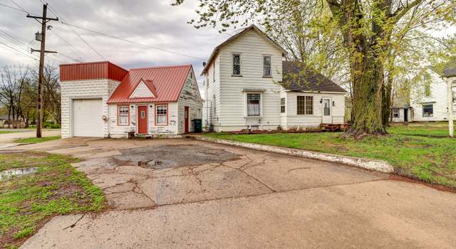 Photo of 303 S Main St, Tampico, IL 61283