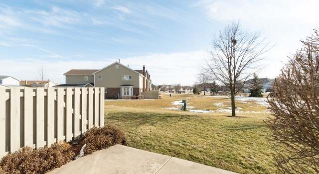 Photo of 8427 Dunmore Dr, Tinley Park, IL 60487