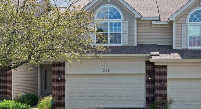 Photo of 1227 Townes Cir #1227, Aurora, IL 60502