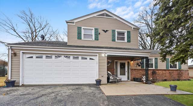 Photo of 102 Redbud Dr, Joliet, IL 60433
