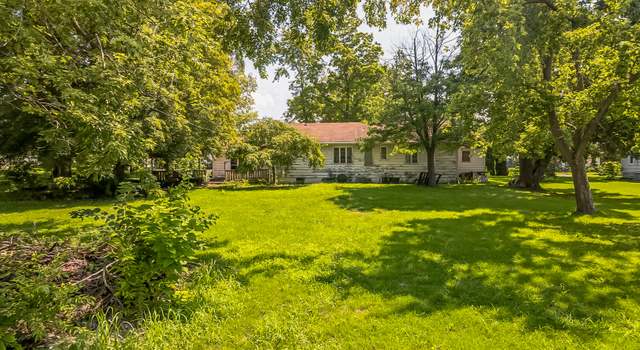 Photo of 112 N Maple St, Gilman, IL 60938