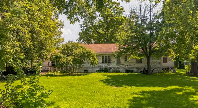 Photo of 112 N Maple St, Gilman, IL 60938