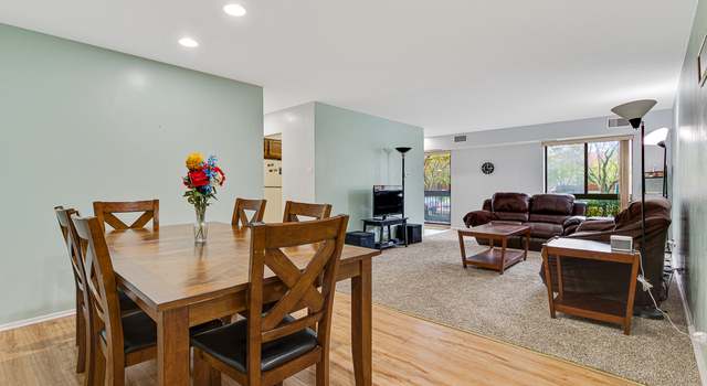 Photo of 600 Naples Ct #106, Glenview, IL 60025