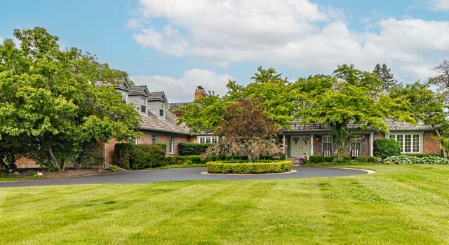 Photo of 36955 N Fox Hill Dr, Wadsworth, IL 60083