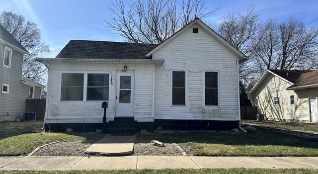 Photo of 211 W Water St, Farmer City, IL 61842