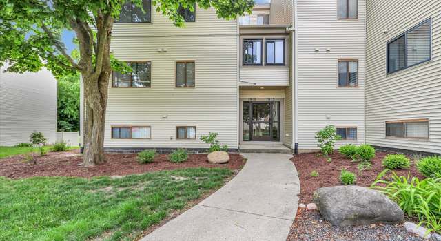 Photo of 1910 Melrose Dr Unit C, Champaign, IL 61820
