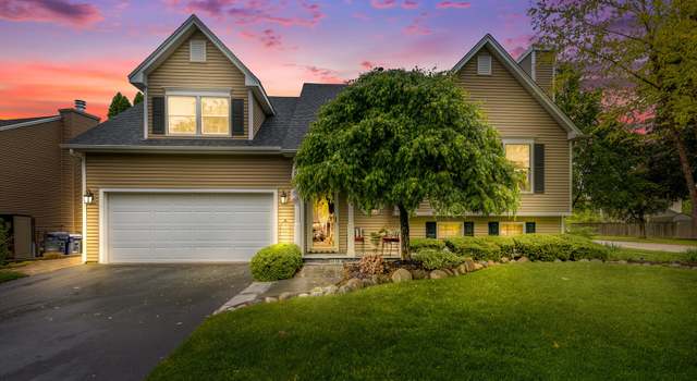 Photo of 1714 Larson Ave, St. Charles, IL 60174