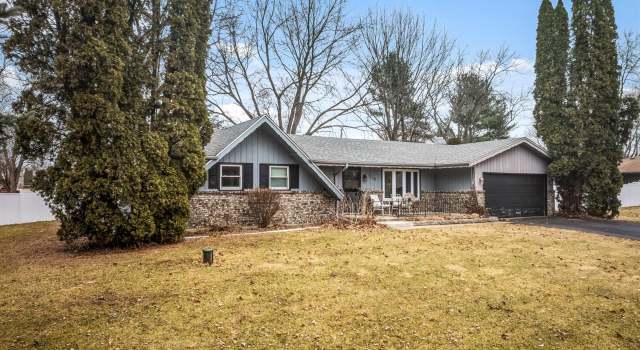 Photo of 5764 Whitecliff Rd, Rockford, IL 61109