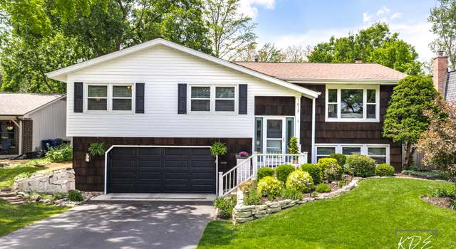 Photo of 1613 Swallow St, Naperville, IL 60565