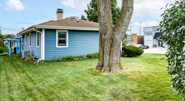 Photo of 111 John St, North Aurora, IL 60542