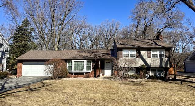 Photo of 8100 Forestview Dr, Orland Park, IL 60462