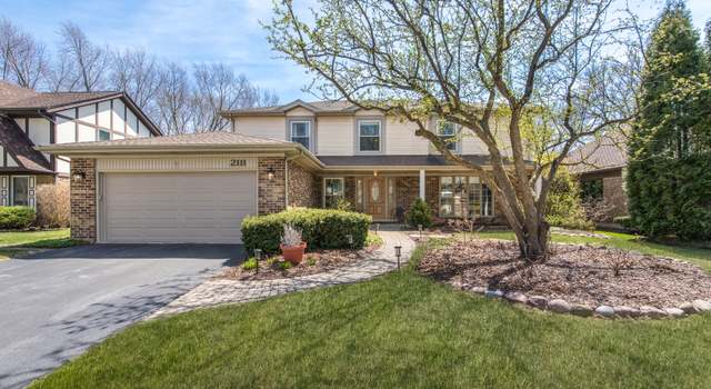 Photo of 2111 N Brighton Pl, Arlington Heights, IL 60004
