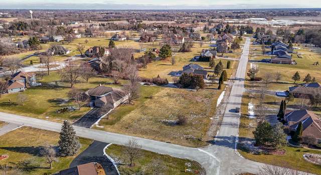 Photo of 2552 E Royal Ridge Dr, Crete, IL 60417