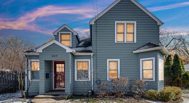 Photo of 657 N Lake St, Grayslake, IL 60030