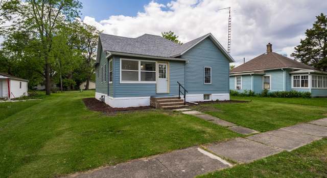 Photo of 303 S Main St, Flanagan, IL 61740