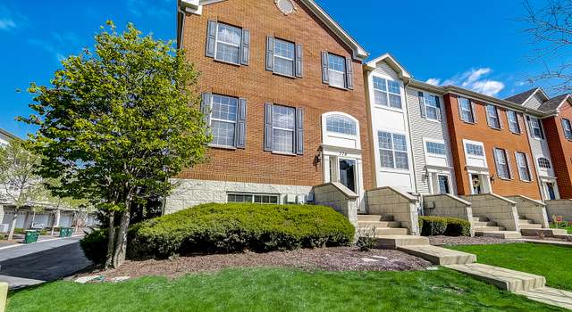 Photo of 774 Lewisburg Ln, Aurora, IL 60504