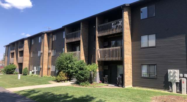 Photo of 651 Virginia Rd #327, Crystal Lake, IL 60014